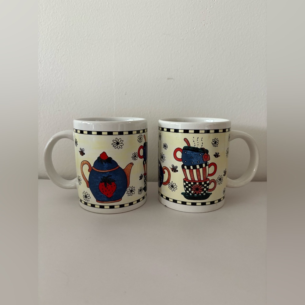 Vintage SEI Mug Set Daisy Bee Strawberry Teapot Retro Country Kitchen 90s